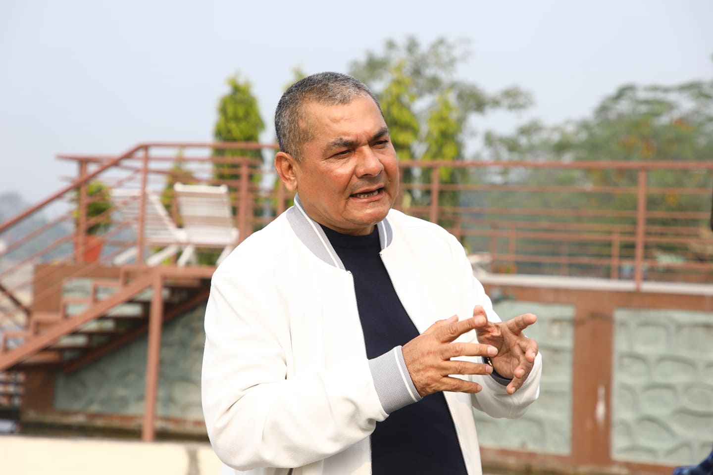 मेचीदेखि महाकाली ठप्प हुन्छ, व्यवस्था परिवर्तन नभएसम्म महेन्द्र राजमार्गमै बस्छौं : दुर्गा प्रसाईं