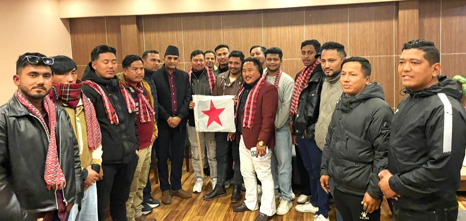 बाह्रविसे–बलेफीका युवाहरू नेकपामा प्रवेश, एमाले–कांग्रेसलाई झट्का