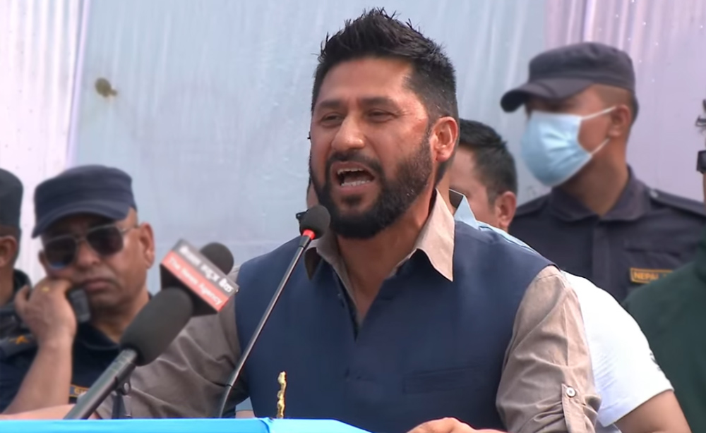 सिंहदरवार जलाउने र बालबालिकालाई गोली ठोक्ने एउटै भएको रवि लामिछानेको आरोप