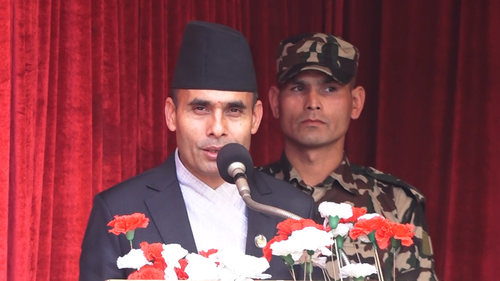 मन्त्रीहरूलाई आइफोन बाँड्ने भ्रामक हो -सूचना सञ्चारमन्त्री तिमिल्सिना