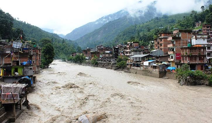 सिन्धुपाल्चोकसहित ११ जिल्लामा आज बाढीको जोखिम, सतर्क रहन आग्रह