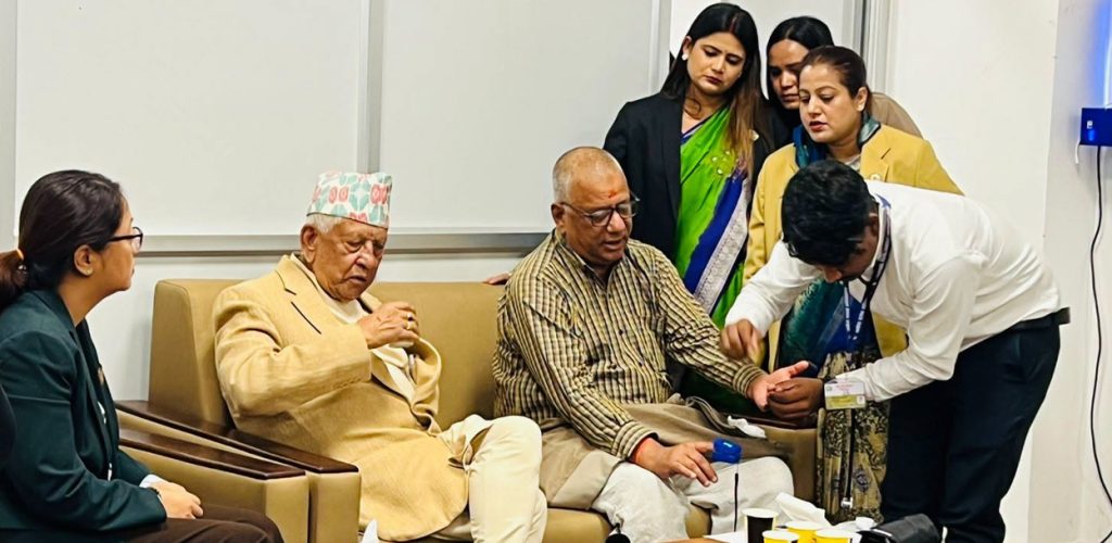 संसद बैठकमै ढले लेखा समितिका सभापति भरत खड्का, वीर अस्पताल लगिंदै