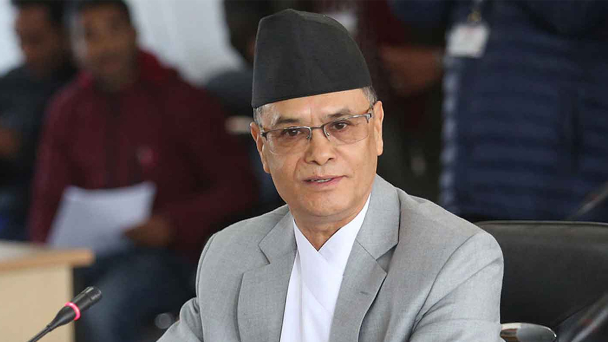 पूर्वप्रधानन्यायाधीश जबरालाई प्रहरीले छाड्यो